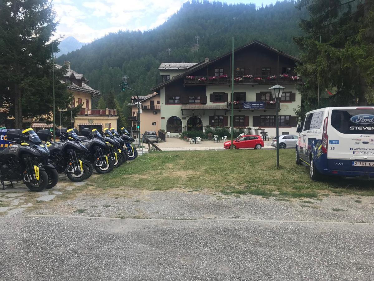 Chalet Della Luna クラヴィエーレ エクステリア 写真